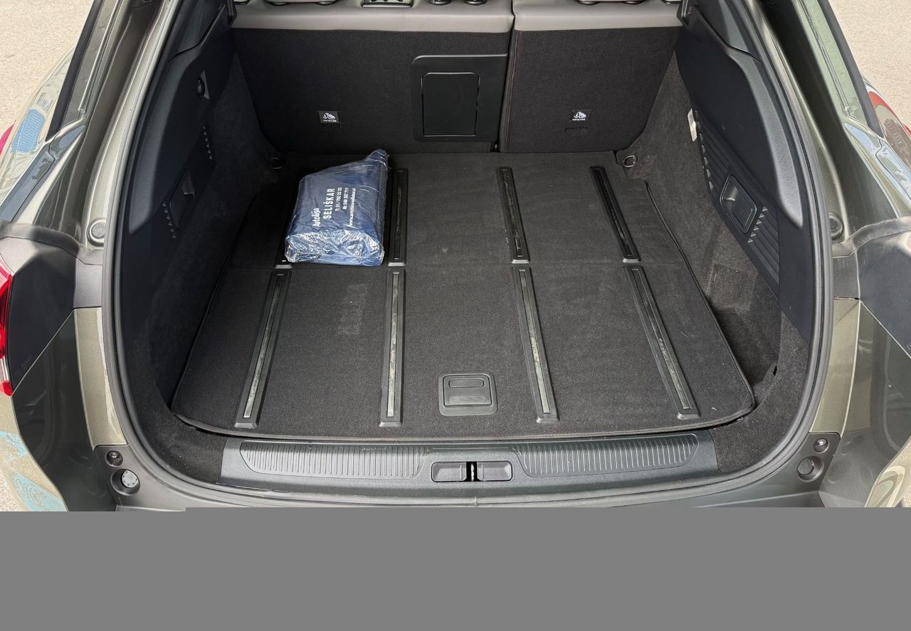 Zunanja slika - Citroën C5 X - 1.6 PHEV Shine - POTRJENA SERVISNA + AKCIJSKA CENA - 10