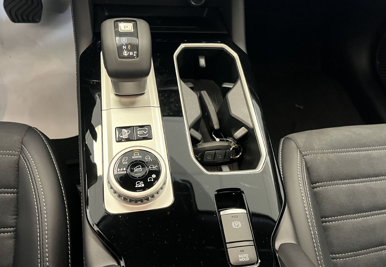 Zunanja slika - Mitsubishi Outlander - 2.4 PHEV Intense Auto - 7.000 EUR AKCIJA - - 12