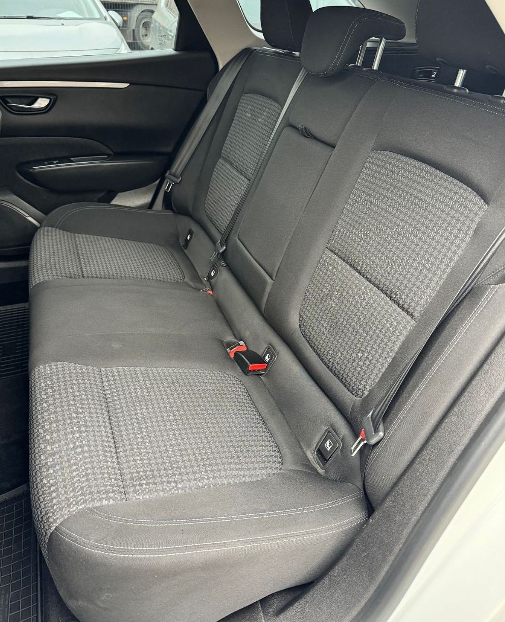Zunanja slika - Renault Talisman - 1.6dCi Aut Led Ambient Navi Temp KREDITBREZ POLOGA - 19