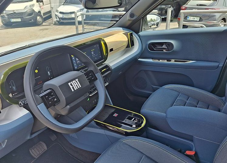 Zunanja slika - Fiat Grande Panda - 1.2 T-Gen3 AT6 LaPrima - 7