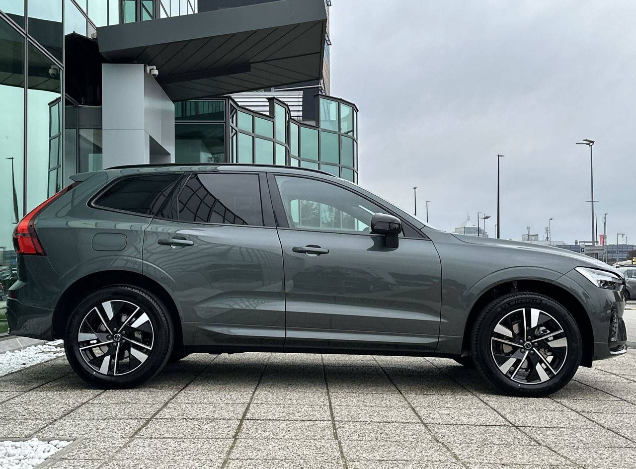 Zunanja slika - Volvo XC60 - B5  P  AWD Plus Dark... - 4