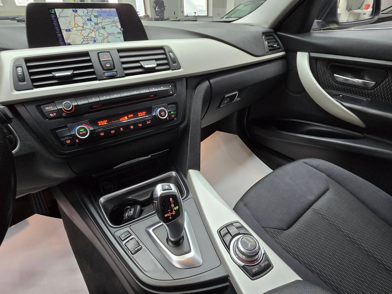 Zunanja slika - BMW Serija 3 - 320D XDRIVE AUT. - 5