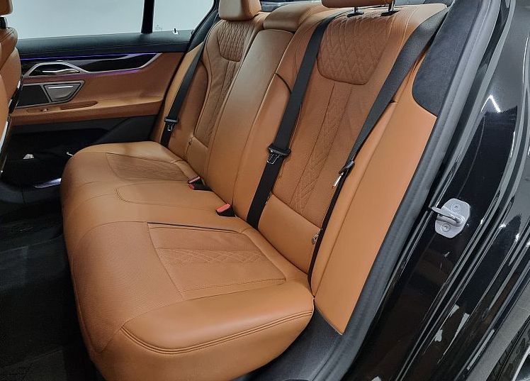 Zunanja slika - BMW Serija 7 - : 750d xDrive HUD ACC Pano Harman Kardon - 10