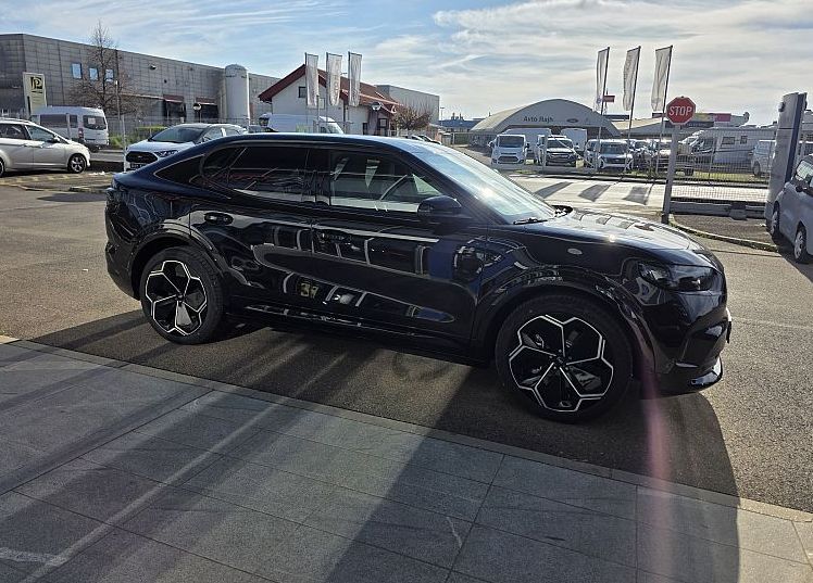 Zunanja slika - Ford Capri - Premium 210kw  286km - 6