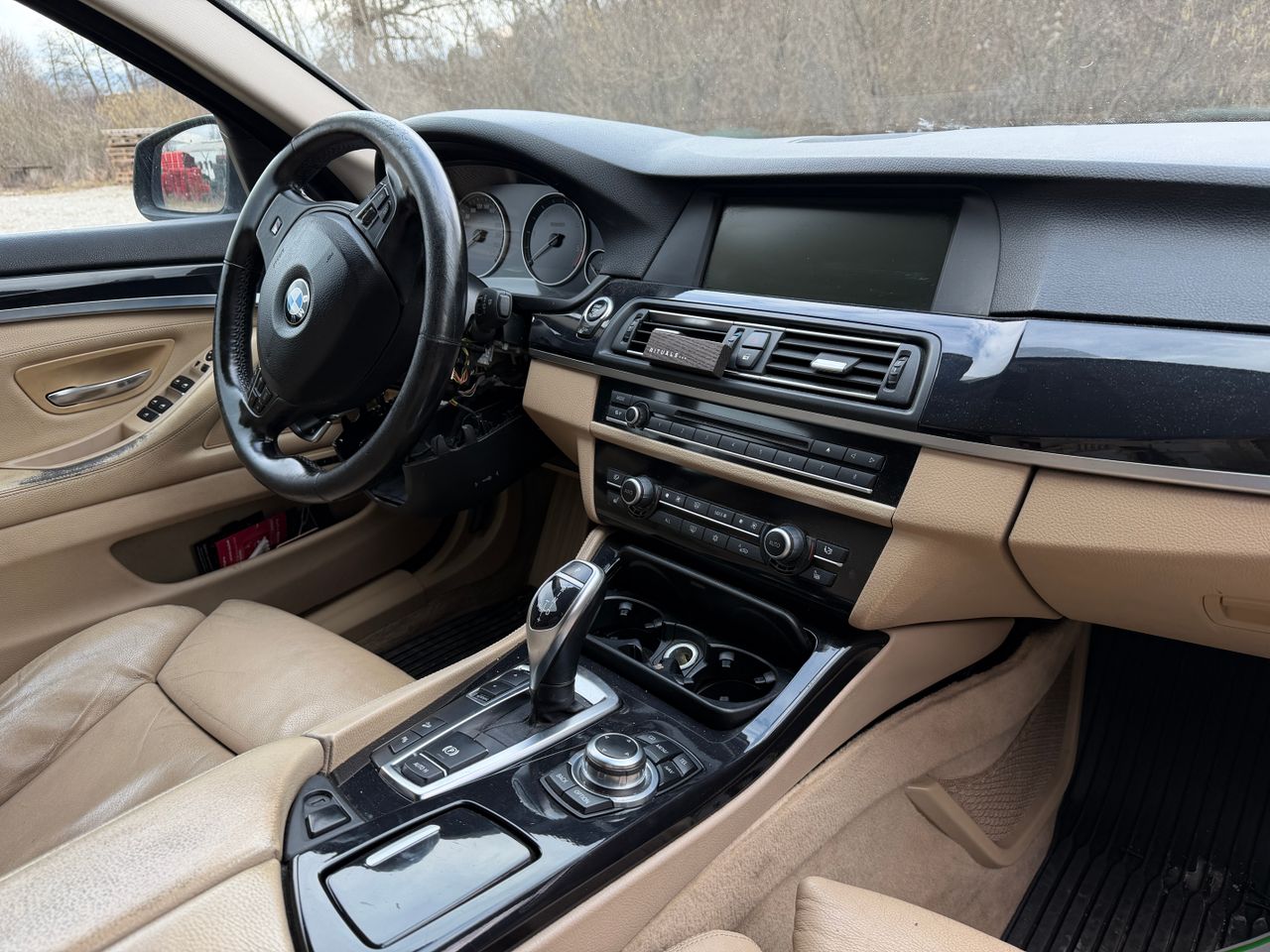 Zunanja slika - BMW Serija 5 - 530d xDrive /OKVARA/ - 1