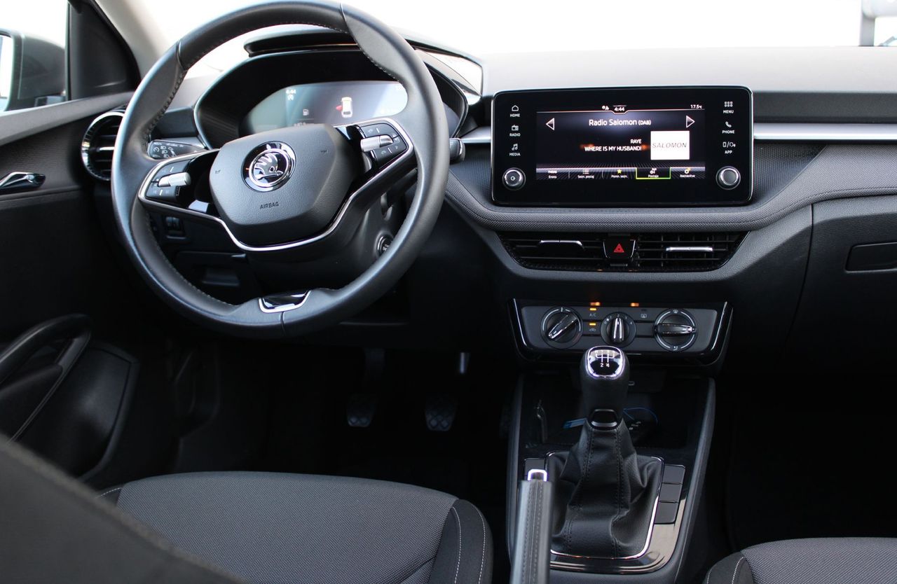 Zunanja slika - Škoda Fabia - Selection 1.0 TSI LED TEMPO PDC ALU 16 LANE ASS - 7