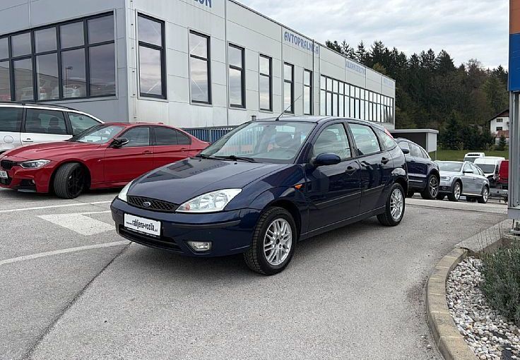 Zunanja slika - Ford Focus - 1.6 16V Comfort ZELO LEPO OHRANJEN - 3