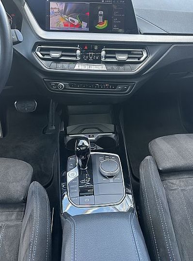 Zunanja slika - BMW Serija 1 - : 118d AVT.MSPORT-PANORAMA-KAMERA-KEYLESS-19COL-HUD - 9