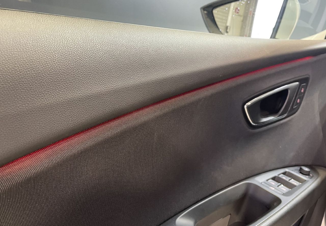 Zunanja slika - Seat Leon - 2.0TDI-FR-PANORAMA-NAVIGACIJA-TEMPOMAT-GRETJE SED - 14