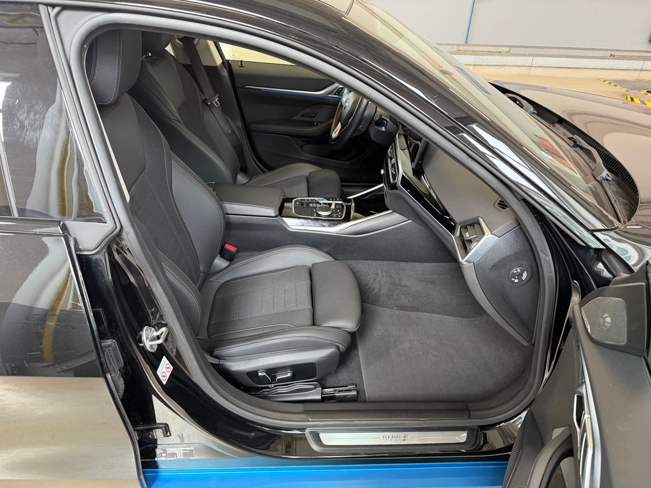 Notranja slika - BMW i4 - BMW - 30