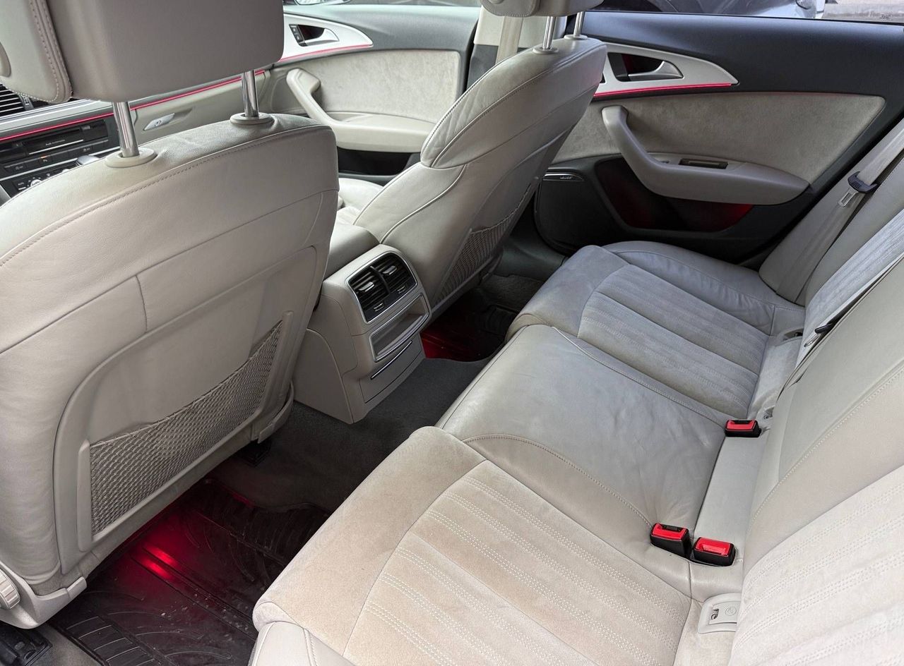 Zunanja slika - Audi A6 - Avant 2.0 TDI ULTRA MATRIX RADAR NAVI PDC KAM AMBIENTNA - 16