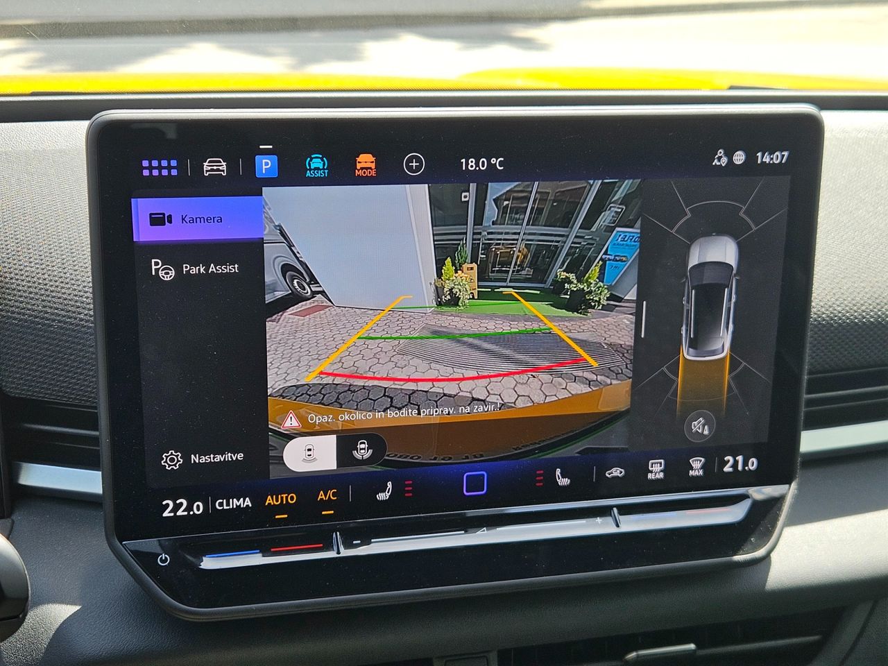 Zunanja slika - VW T-Roc - 1.5 eTSI R-Line DSG - 9