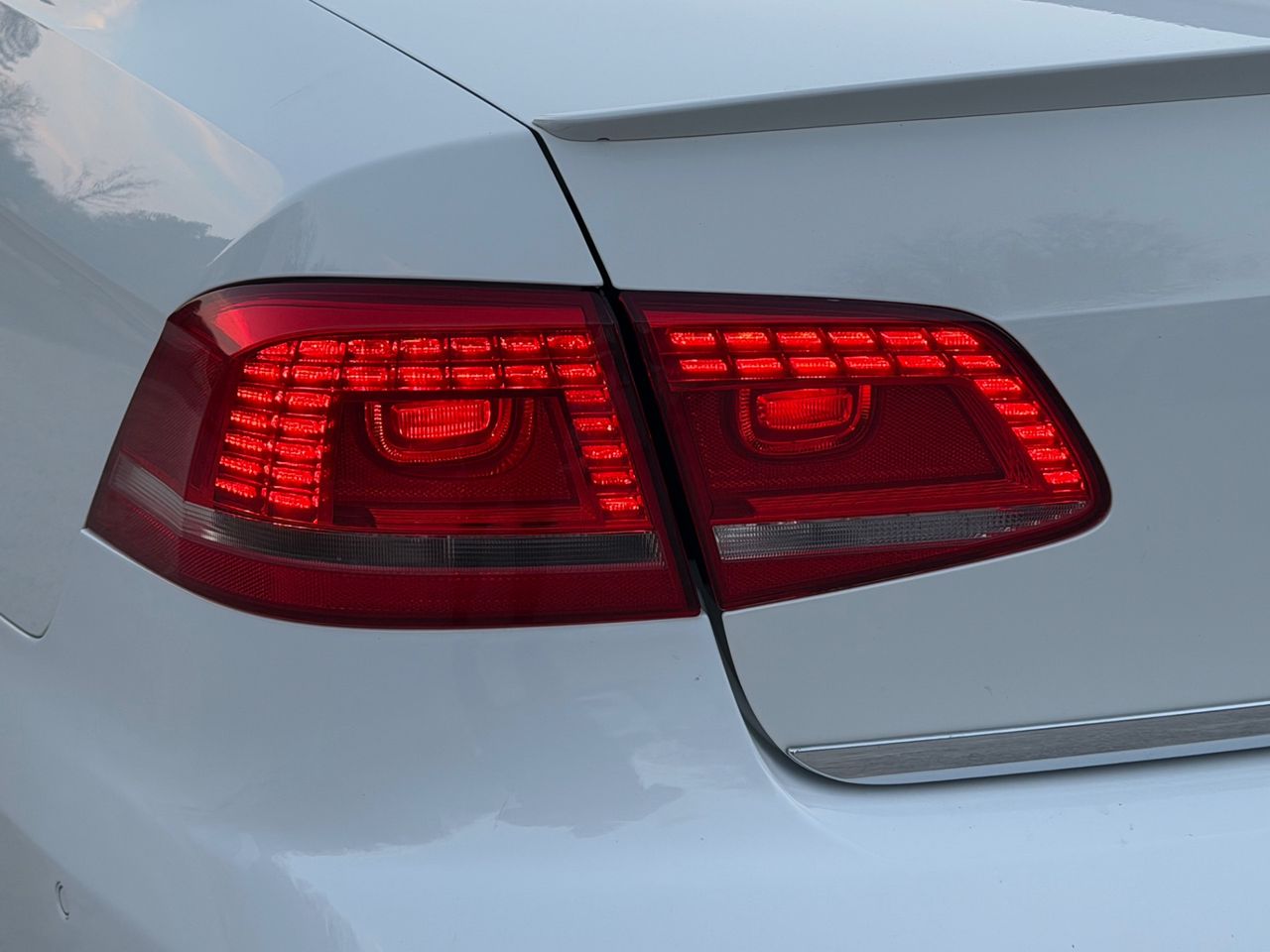 Zunanja slika - VW Passat - 2,0 TDI BMT R-Line DSG - 10