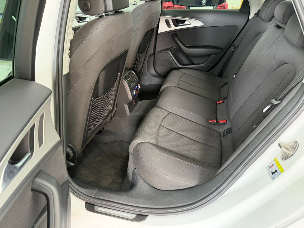 Zunanja slika - Audi A6 - Avant 2,0 TDI ultra S tronic - 7