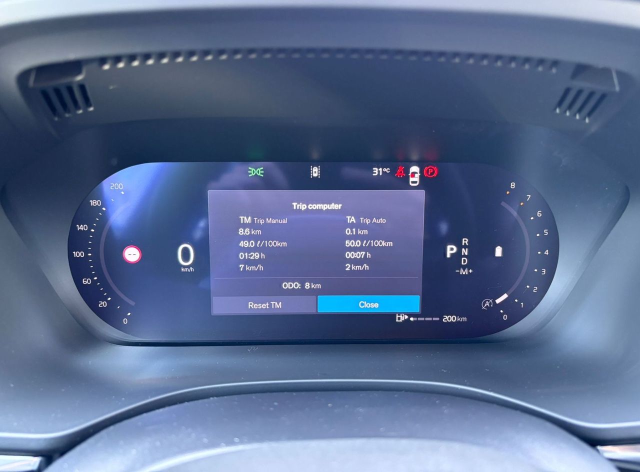 Zunanja slika - Volvo XC60 - B5P  Core AT AWD 3 leta garancije + 3 servisi - 11