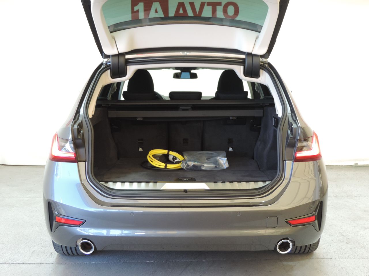 Zunanja slika - BMW Serija 1 - serija 3 Touring 320E xDrive (A/T) LED-KAMERA-COCPIT - 14