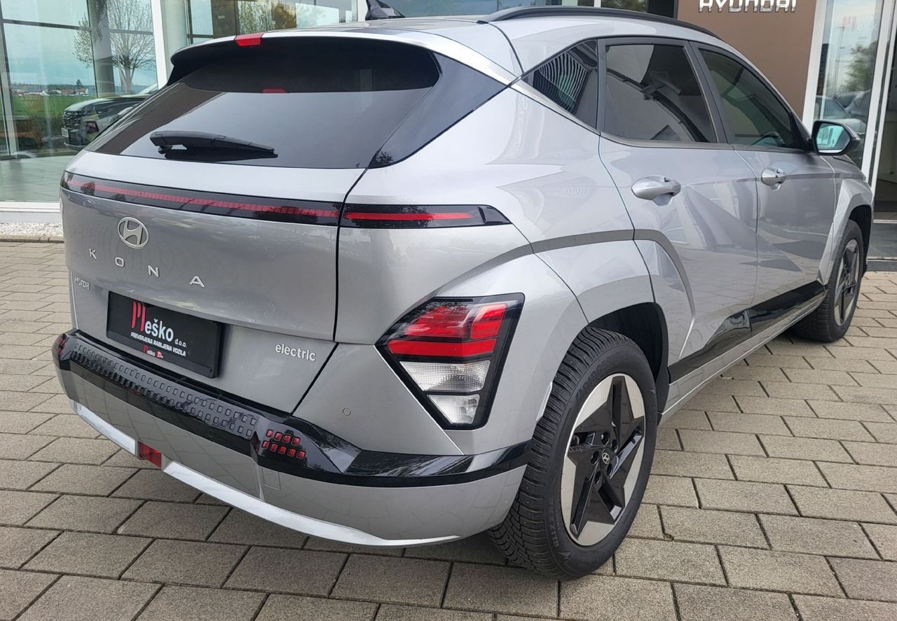 Zunanja slika - Hyundai Kona - EV 48.4 kWh Premium slo-1last-tov.garancija-navi - 4