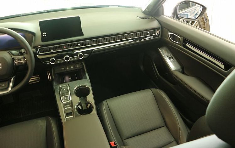 Zunanja slika - Honda Civic - 2.0 Hibrid MY26 Advance CVT - 11