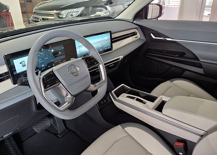 Zunanja slika - KG Mobility Torres - 152.2 kW Premium 2WD - 7