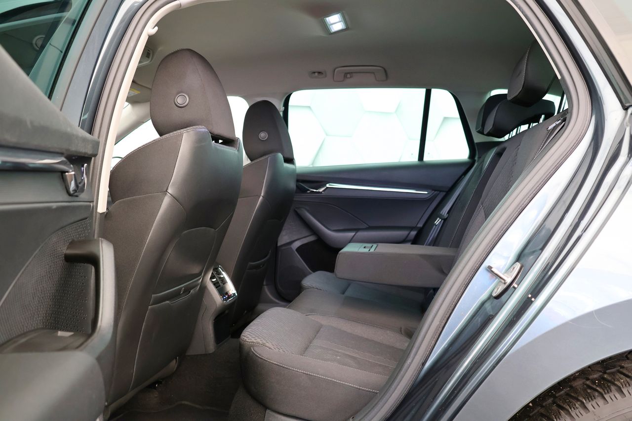 Zunanja slika - Škoda Octavia - Combi 2.0 TDI DSG Style 150KM - 10