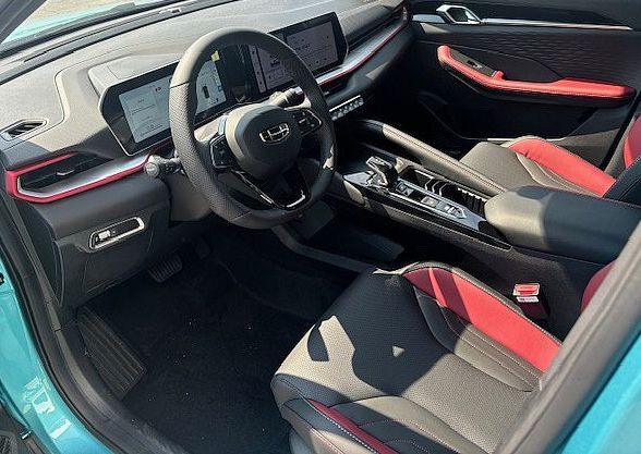 Zunanja slika - Geely Coolray - 1.5 TD-GK OPREMA- AVTOMATIK. LED. PANORAMA. KAMERA - 10