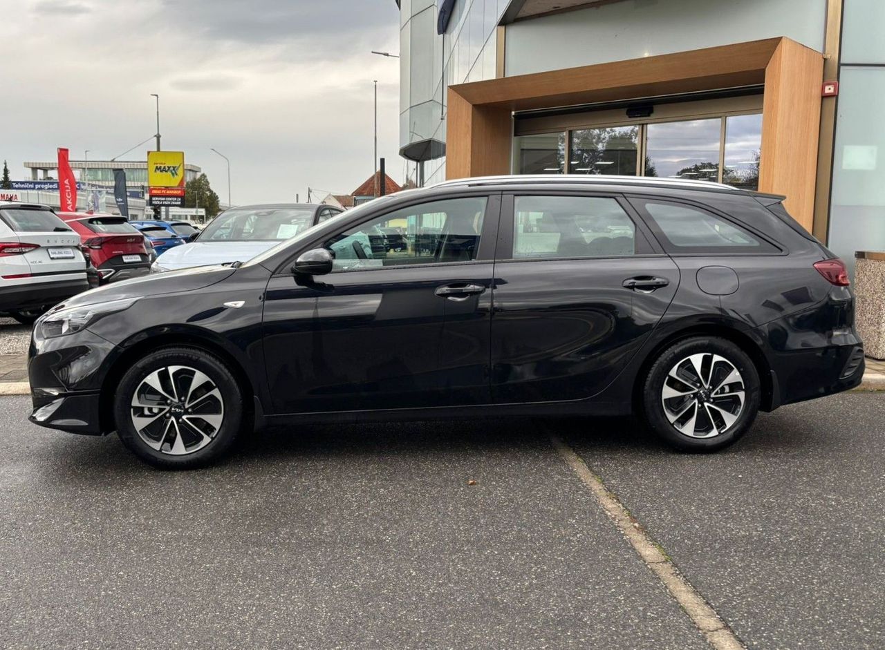 Zunanja slika - KIA Ceed - SW 1.5 T-GDi LX Champion+ ISG. M T 103 kW - 3