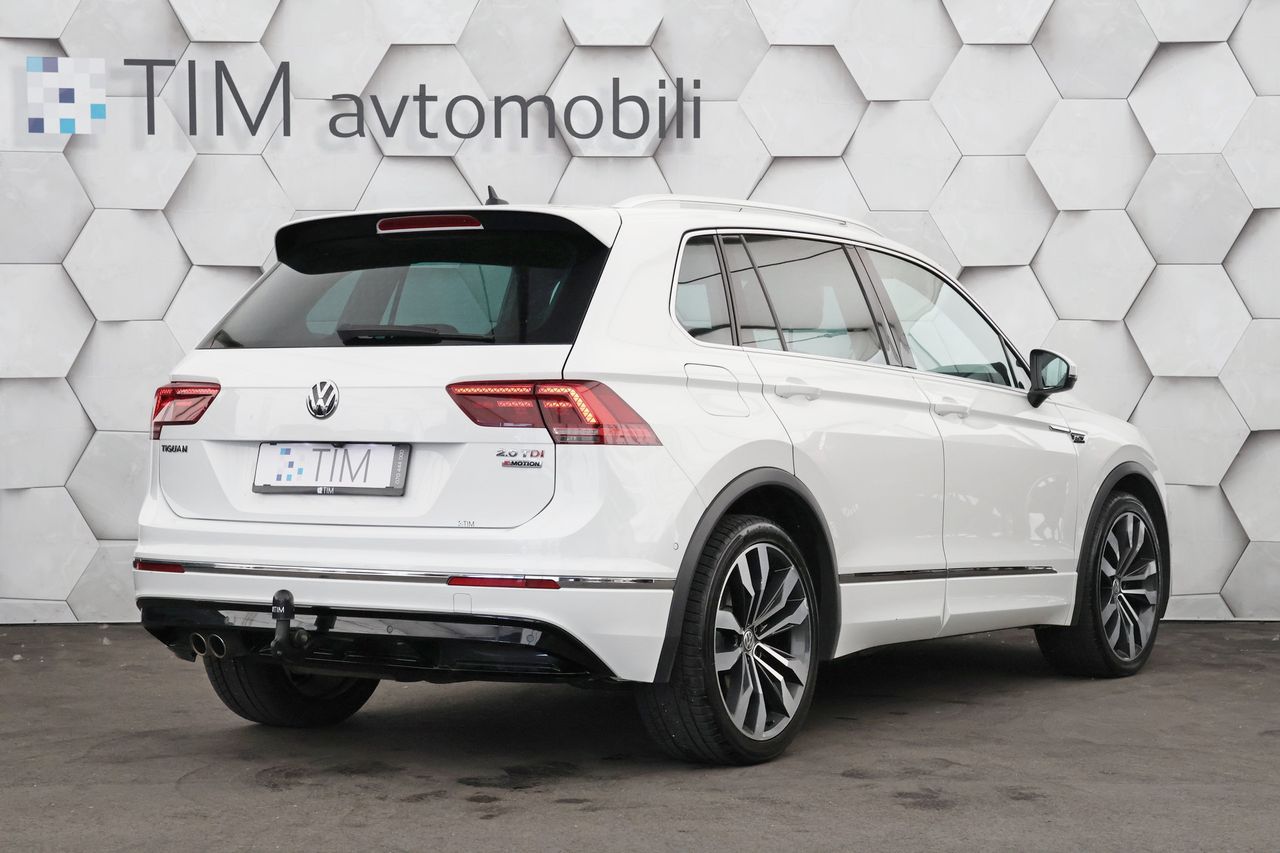 Zunanja slika - VW Tiguan - 2.0 TDI 4-Motion DSG R-Line - 3