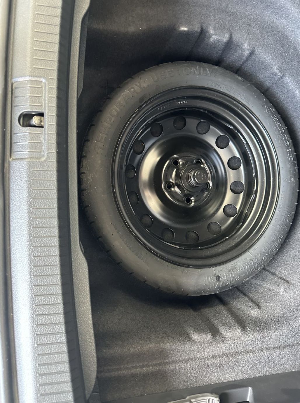 Zunanja slika - BMW X2 - serija : sDrive18i.NAVI.LED.PDC.2023.SAMO 33.000 KM.BENZIN - 20