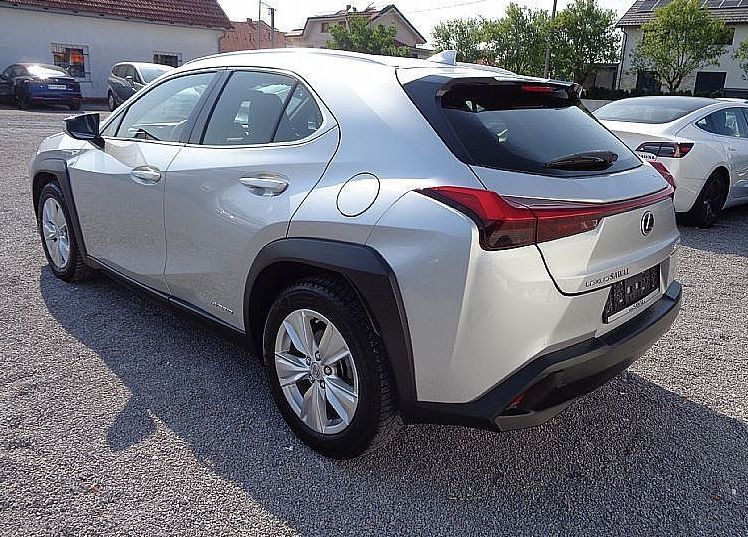 Zunanja slika - Lexus UX - 250h HYBRID - samo 68.299 kilometrov - 4