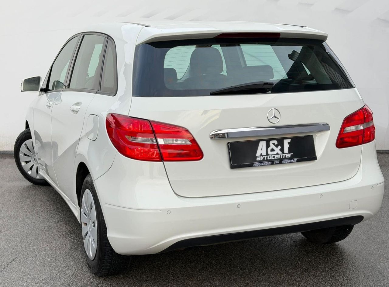 Zunanja slika - Mercedes-Benz B-Razred - 180 CDI-2 LASTNIK-LIZING ZA TUJCE-PDC-TEMPOMAT-... - 7
