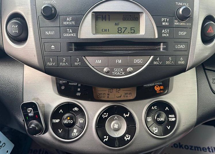 Zunanja slika - Toyota RAV4 - 2.0 Limited Aut. 4x4 - 9