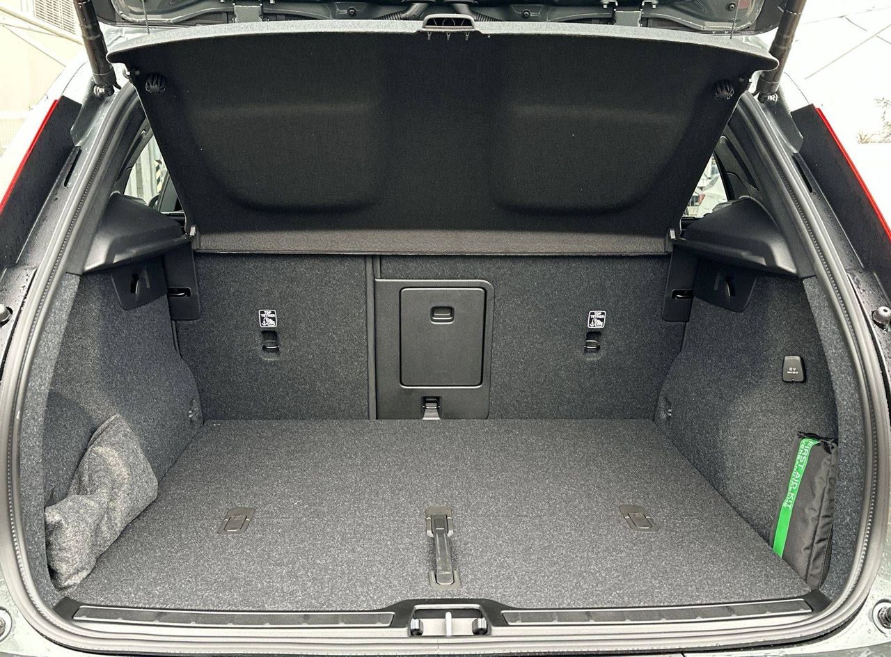 Zunanja slika - Volvo XC40 - B3 P Core DCT - 12