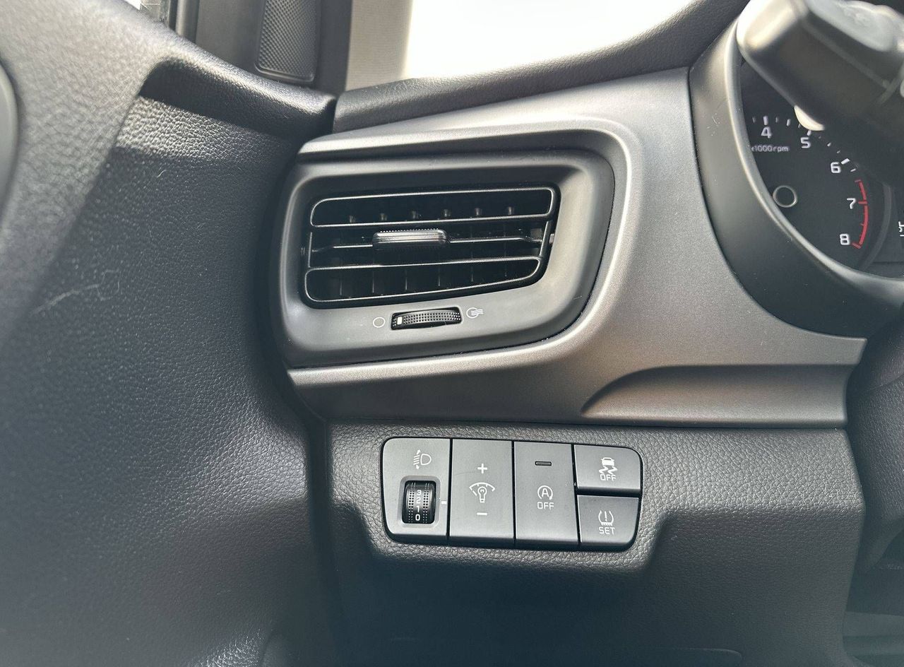 Zunanja slika - KIA Stonic - 1.2 DPI  LX Fun M T - 13