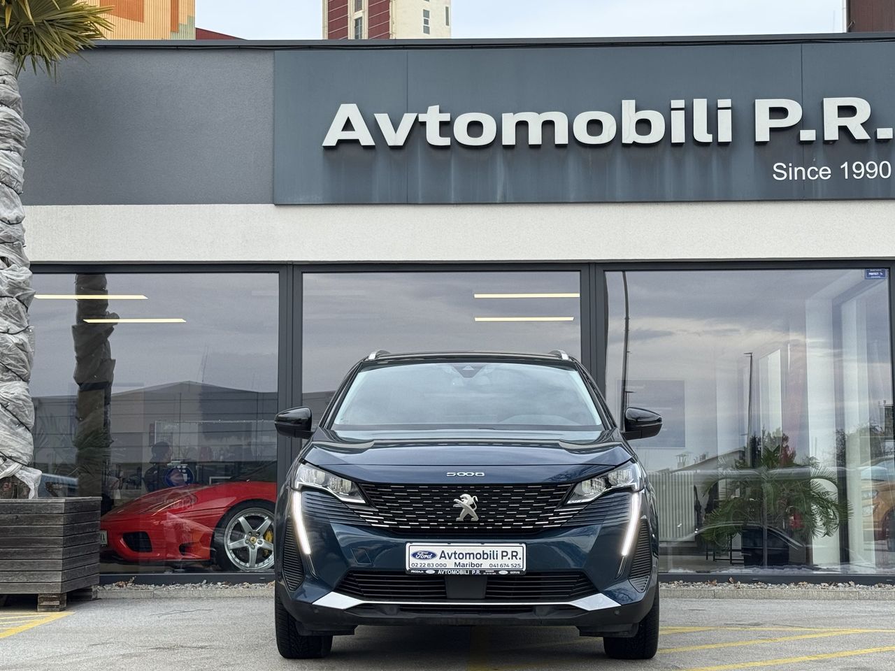 Zunanja slika - Peugeot 5008 - 1.2 PURETECH 130 ALLURE PACK EAT8 -AVT FULL LED - 2