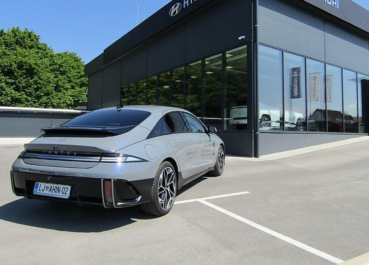 Zunanja slika - Hyundai Ioniq 6 - 77kWh IMPRESSION AWD+USNJE+Alu 20+SUBVN. - 9