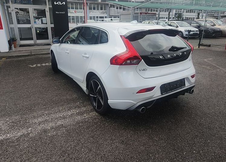 Zunanja slika - Volvo V40 - R-DESIGN 2.0 TD - 4