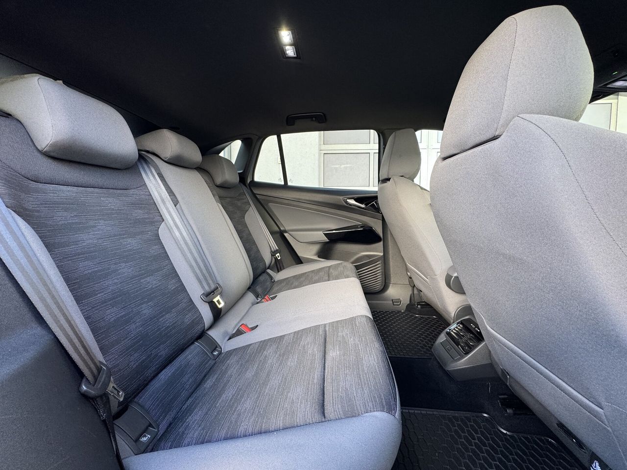 Zunanja slika - VW ID.4 - Pro Perform. motor150 kW bat.77 kWh SUBVENCIJA-DDV - 11