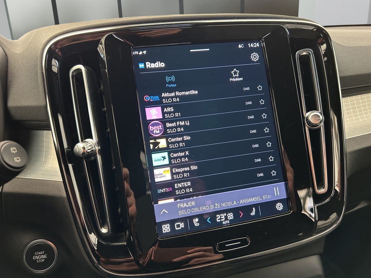 Zunanja slika - Volvo XC40 - B4P AWD Core Avt. - 9