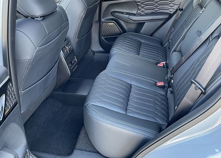 Zunanja slika - Mitsubishi Outlander - PHEV 4WD 2.4 Instyle Avt. AKCIJA - 7