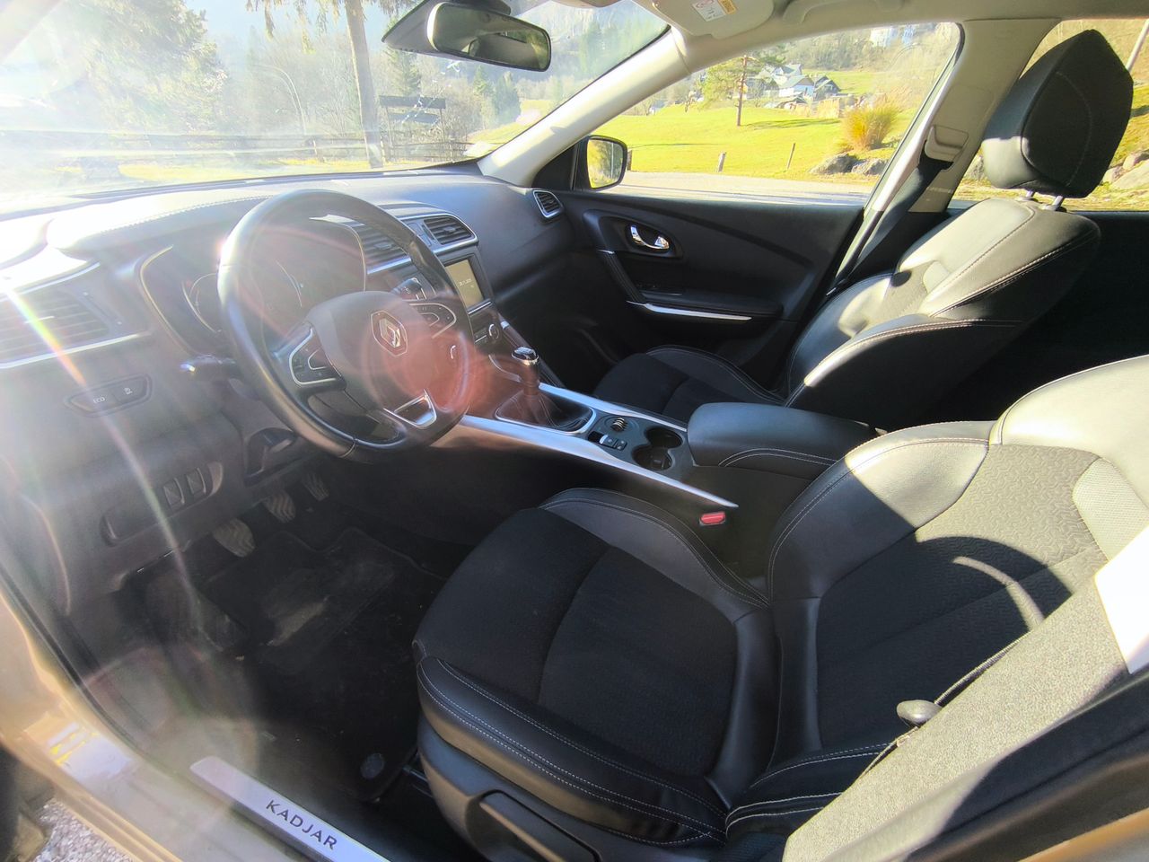 Notranja slika - Renault Kadjar - dCi 110 Energy Bose Edition EDC - 16