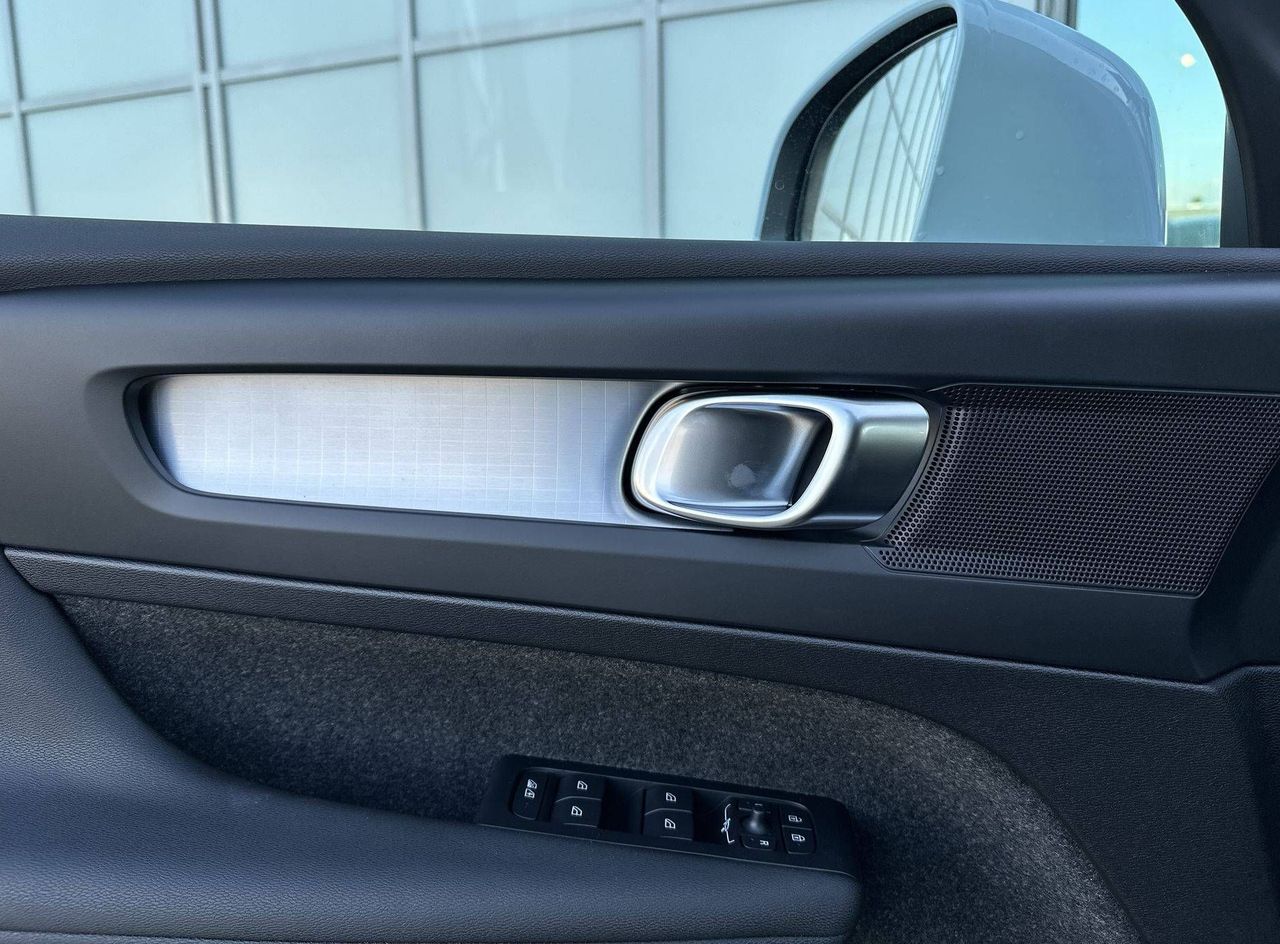 Zunanja slika - Volvo XC40 - B3 P Core AT DCT - 13