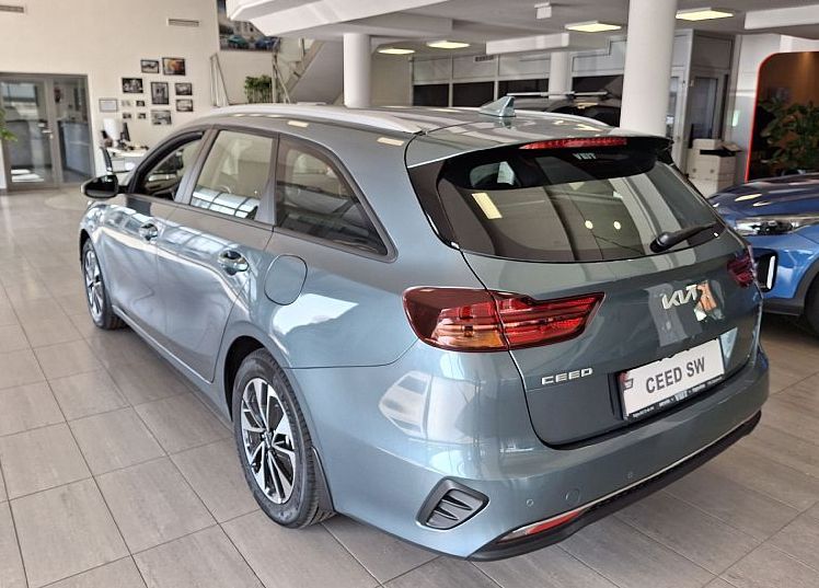Zunanja slika - KIA Ceed - SW 1.5 T-GDi LX Champion+ M T 103 kW. VEČ BARV - 6