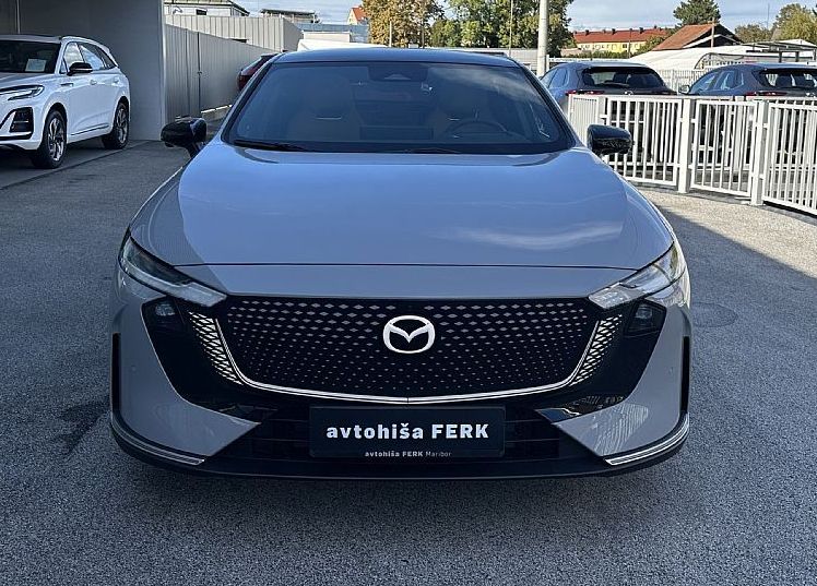 Zunanja slika - Mazda Mazda6e - 80 kWh TAKUMI - 2