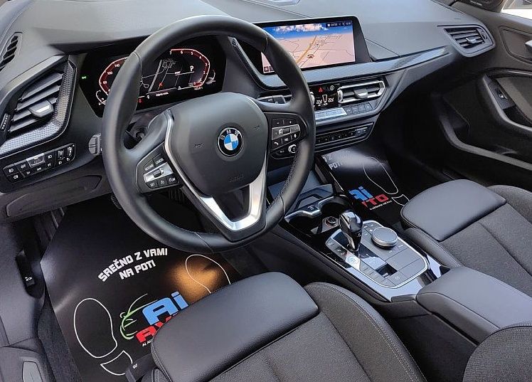 Zunanja slika - BMW Serija 1 - : 118i-AUT.-SPORTLINE-COCKPIT-FULLED-HEAD-UP-HARMAN- - 9