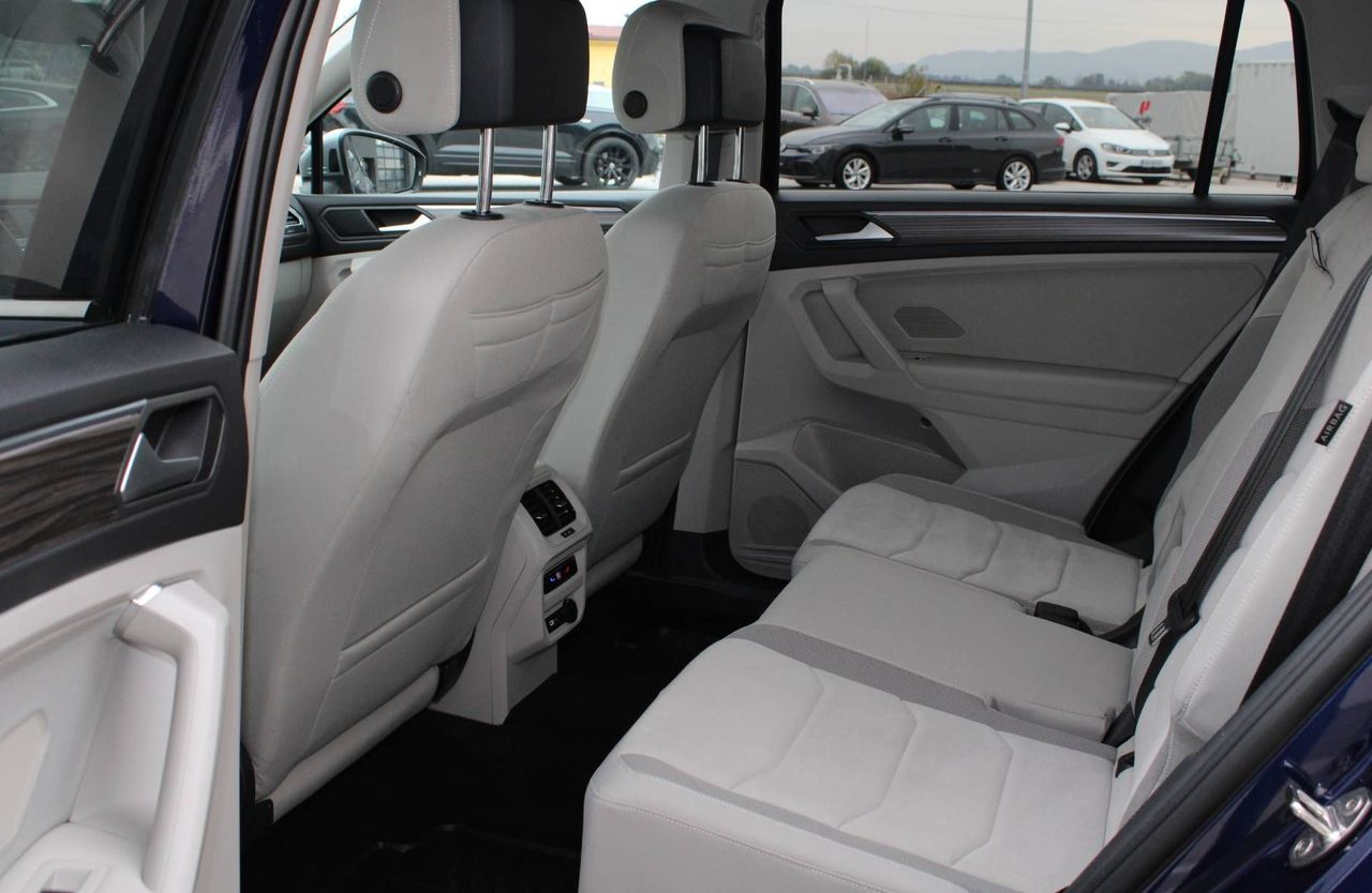 Zunanja slika - VW Tiguan Allspace - 2.0 TDI 4MOTION DCC VIRTUAL HEAD UP ACC IQ MATRIX - 12