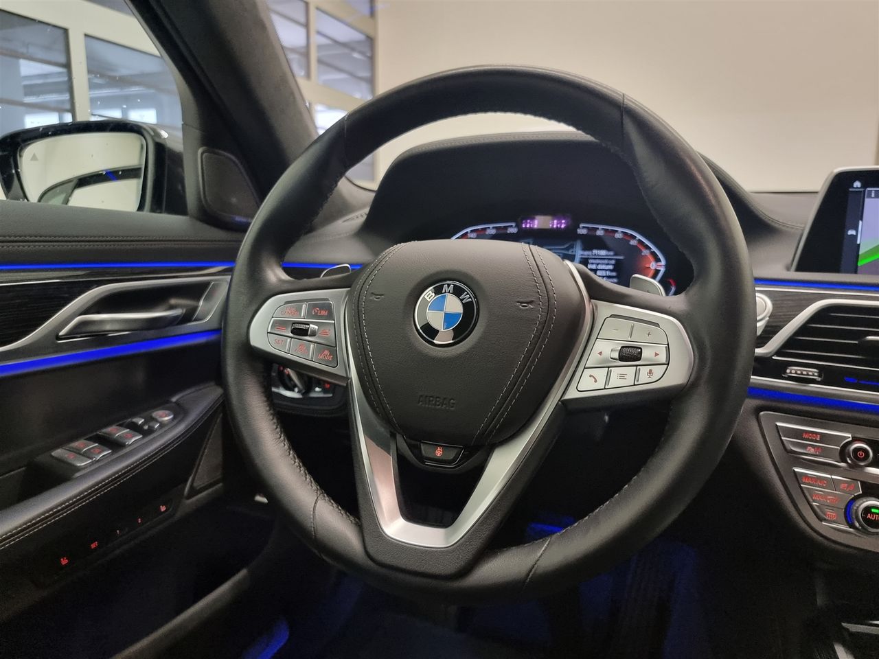 Zunanja slika - BMW Serija 7 - 730d xDrive - 22