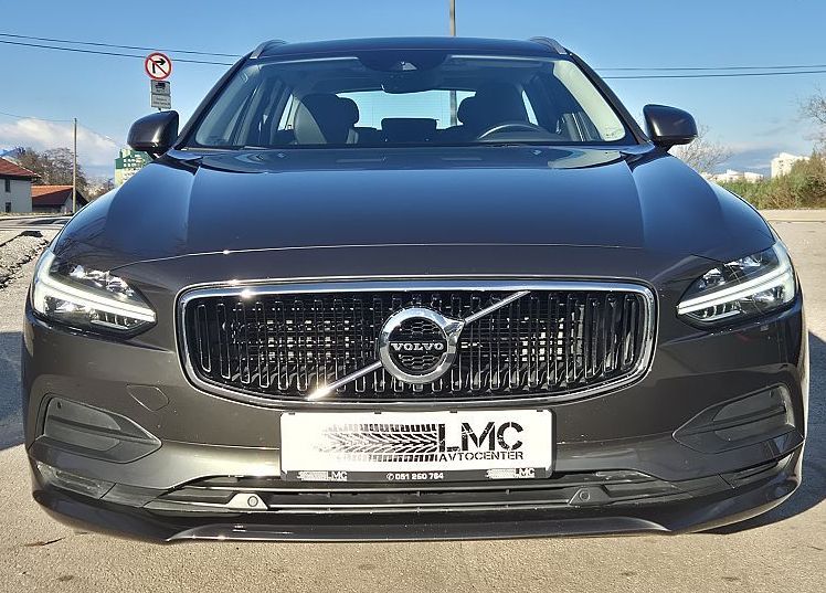 Zunanja slika - Volvo V90 - D4 Momentum 190ks °FULL LED °USNJE °PANORAMA - 3