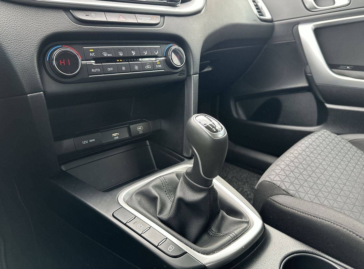 Zunanja slika - KIA Ceed - SW 1.5 T-GDi LX Champion+ ISG. M T... - 20