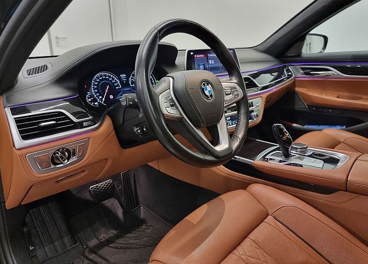 Zunanja slika - BMW Serija 7 - : 750d xDrive HUD ACC Pano Harman Kardon - 12