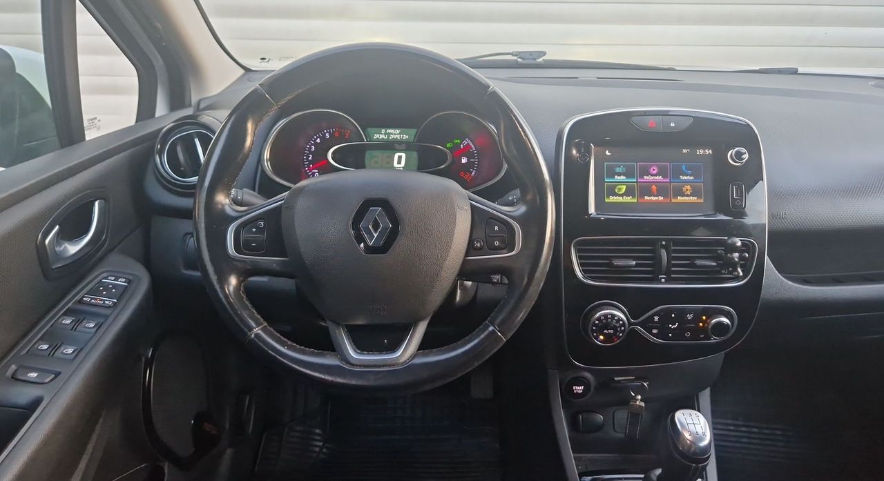 Zunanja slika - Renault Clio - 1.2 16V Intens - 11